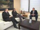 El consejero de Fomento recibe al presidente del Consejo Superior de Colegios de Arquitectos de España