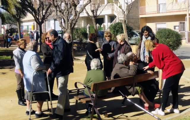 Pedro López reclama mejoras para las viviendas sociales del barrio de Los Almendros en La Alberca - 2, Foto 2