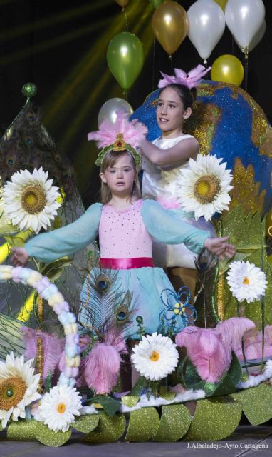 Cristina Díaz se alza como Reina del Carnaval con su fantasía inspirada en el cine - 2, Foto 2