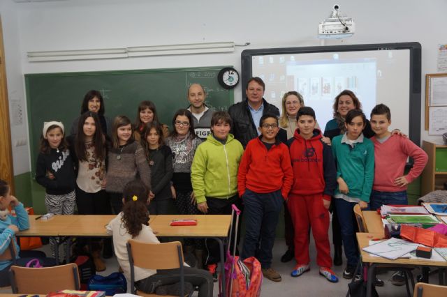 Entregados los premios del concurso escolar Embajadores del reciclaje de Ceutí - 1, Foto 1