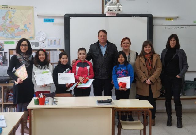 Entregados los premios del concurso escolar Embajadores del reciclaje de Ceutí - 3, Foto 3