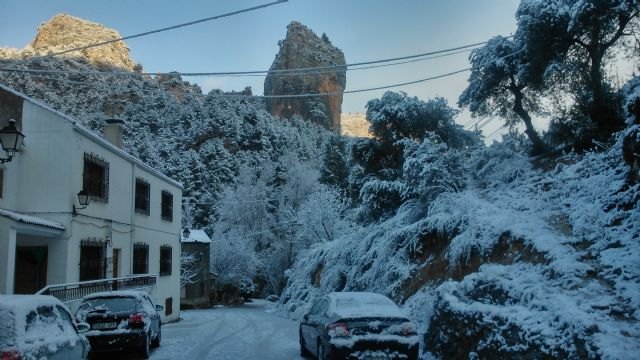 El club senderista de Totana realizó este fin de semana tres rutas senderista donde la nieve fue la gran protagonista, Foto 4