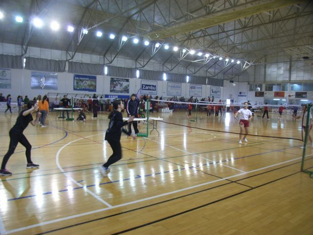 The schools of La Milagrosa and Regional Deitania, regional champions Badminton School Sports, Foto 1