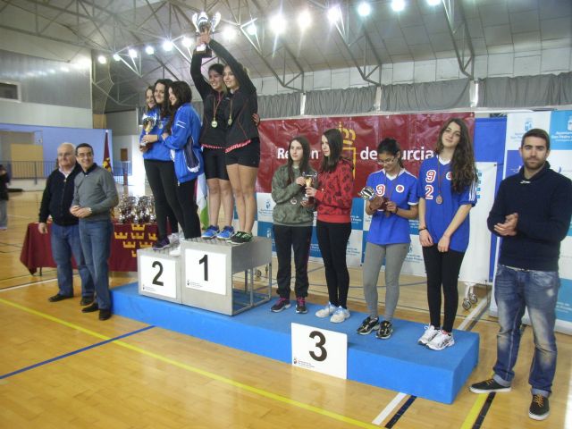 Los centros de enseñanza de La Milagrosa y Comarcal Deitania, campeones regionales de bádminton de Deporte Escolar, Foto 7