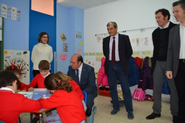 Educación facilita estabilidad a los cooperativistas del centro AYS y a las familias de los 380 alumnos con los que ya cuenta este centro - 1, Foto 1