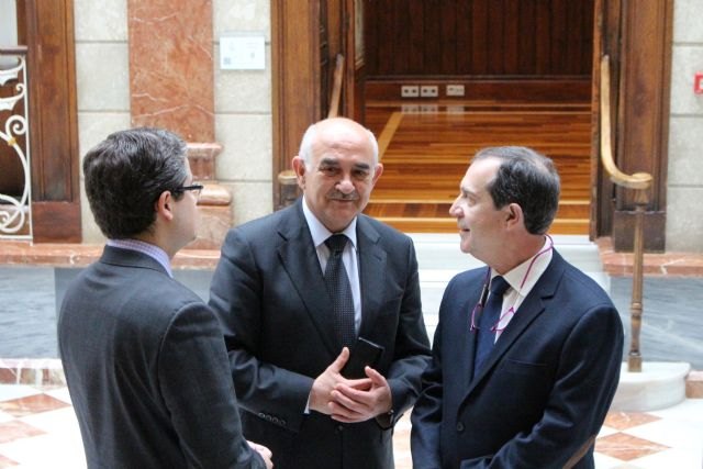 El presidente Garre subraya la importancia de trasladar la recuperación económica a las familias murcianas - 1, Foto 1