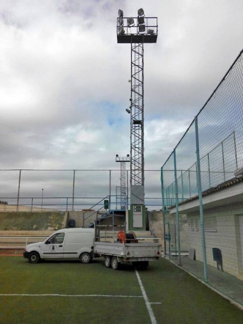 El Polideportivo Municipal de Ceutí recupera su iluminación - 1, Foto 1