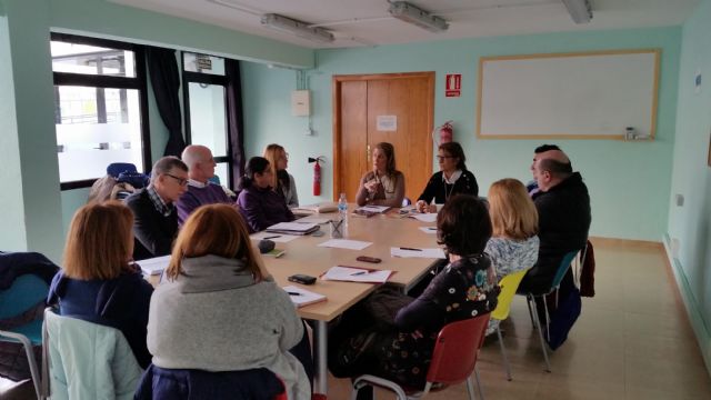 Primeros pasos en el diseño de la red AntiRumores - 1, Foto 1