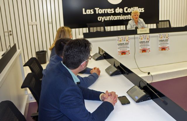 Premios en el Carnaval torreño al espíritu participativo de las 23 comparsas locales - 4, Foto 4