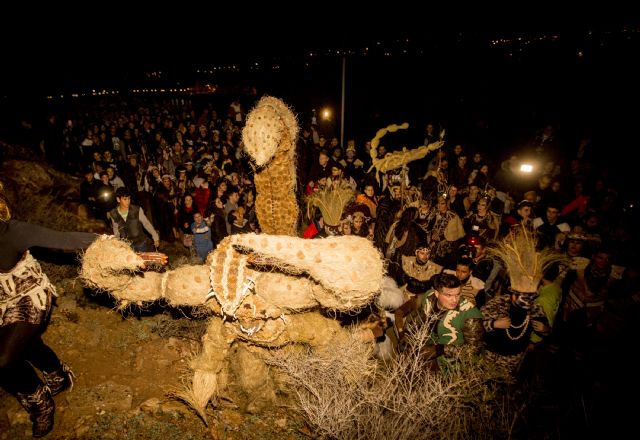 Ginés Parra representó a la Mussona inspirada en un alacrán - 1, Foto 1