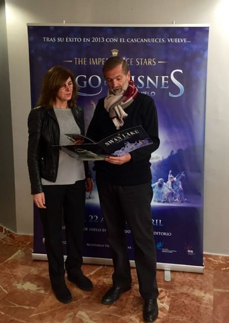 El ballet sobre hielo vuelve al Auditorio Víctor Villegas con ´El lago de los cisnes´ - 1, Foto 1