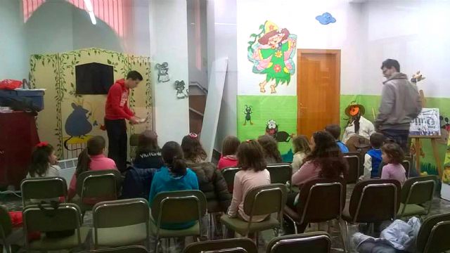 El inglés y el Carnaval centran el inicio de los talleres de febrero de la asociación Alábega de Ceutí - 1, Foto 1