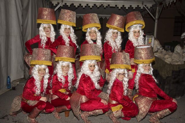 Cientos de personas disfrutaron en la calle del Carnaval, primero con el Desfile, en el que participaron más de mil personas, y después en el Fiestródromo, donde tuvo lugar la Gran Noche del Carnaval - 5, Foto 5