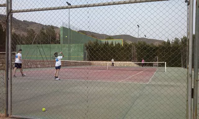 Primer encuentro Interclub de la Escuela de Tenis Kuore de Totana contra la Escuela de Lorca Club de Tenis, Foto 3
