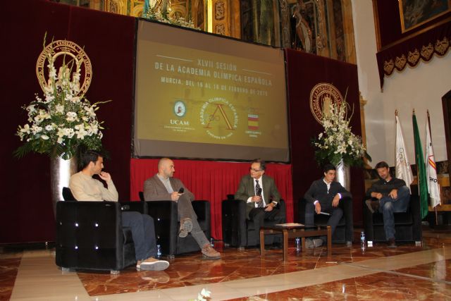 Olímpicos y universitarios comparten experiencias en la UCAM - 2, Foto 2