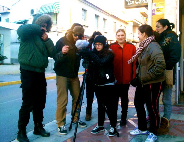 Un grupo de jóvenes de Lorquí rueda un spot sobre el municipio - 1, Foto 1