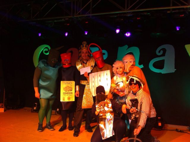 'Los de la Toki Eden' se alzan con el Mascarón de Oro 2015 del Carnaval de Cehegín - 1, Foto 1