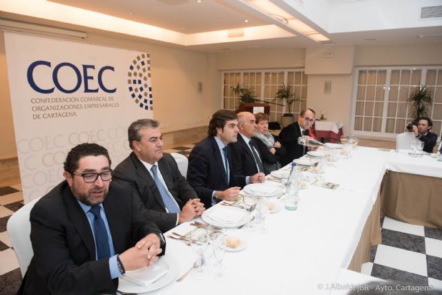 Alberto Garre y Pilar Barreiro mantienen un encuentro con empresarios de COEC - 3, Foto 3