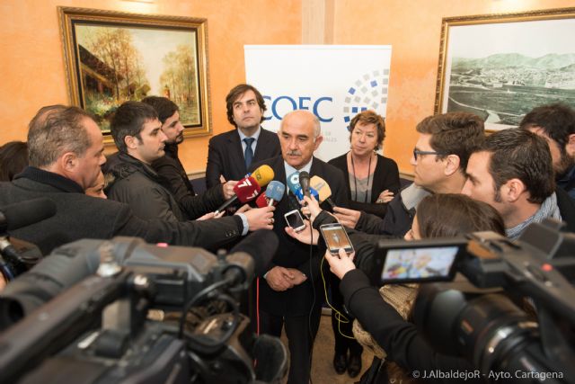 Alberto Garre y Pilar Barreiro mantienen un encuentro con empresarios de COEC - 4, Foto 4