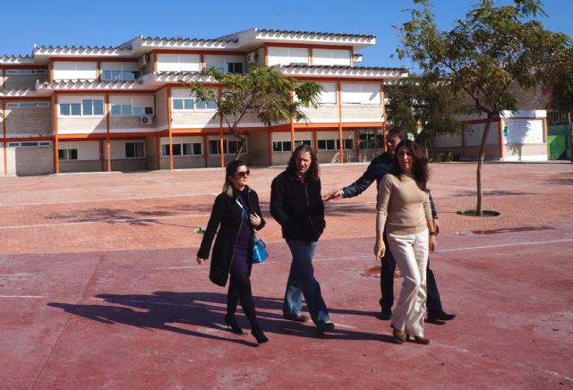 La directora general de Centros Educativos visita el colegio San Roque de Ceutí tras sus reformas, valoradas en casi 100.000 euros - 5, Foto 5