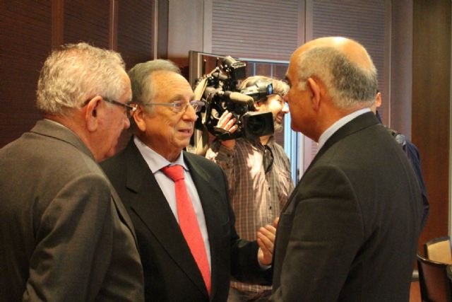 El presidente Garre tiende la mano al sector industrial para desarrollar un nuevo modelo productivo basado en la innovación - 1, Foto 1