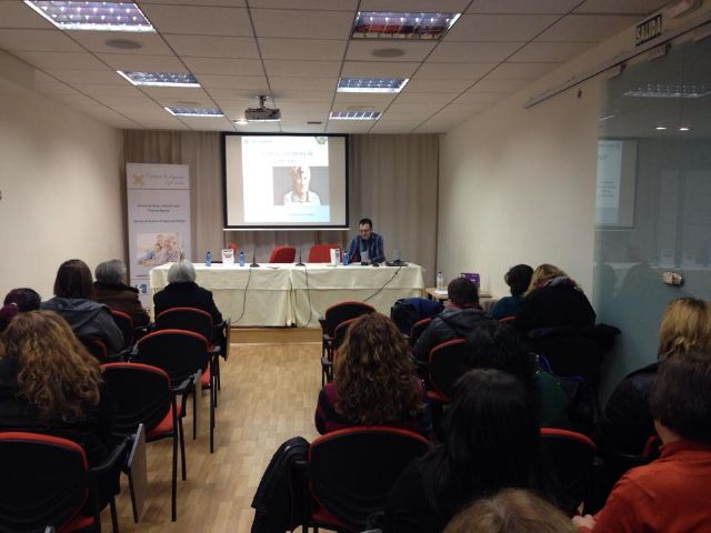 El director general de Personas Mayores abre el ciclo de charlas dirigido a cuidadores de dependientes - 2, Foto 2