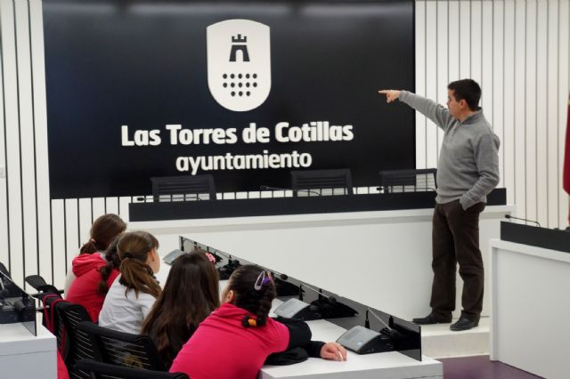 El Ayuntamiento torreño se abre a los alumnos del CEIP San Pablo de Murcia - 3, Foto 3