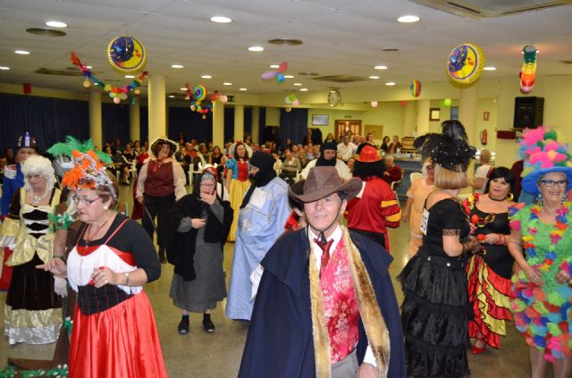 El Centro Municipal de la Tercera Edad celebra su tradicional concurso de disfraces - 1, Foto 1