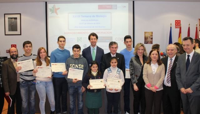 El Gobierno regional trabaja para implicar y estimular el interés de los jóvenes por el conocimiento y el espíritu científico - 1, Foto 1