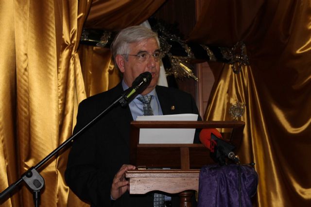 Con la poesía de María Dolores Fernández y su presentación del libro de Semana Santa, comienzan los actos organizados por la JCHSS - 2, Foto 2