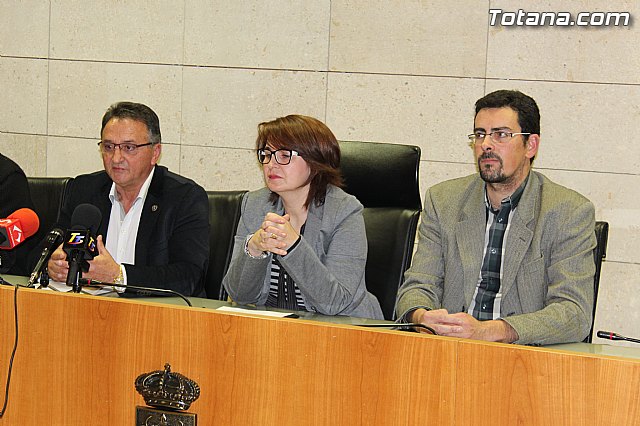 El Ayuntamiento suscribe el convenio anual de colaboracin con el Ilustre Cabildo Superior de Procesiones - 4