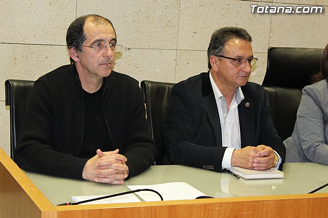 El Ayuntamiento suscribe el convenio anual de colaboracin con el Ilustre Cabildo Superior de Procesiones - 11