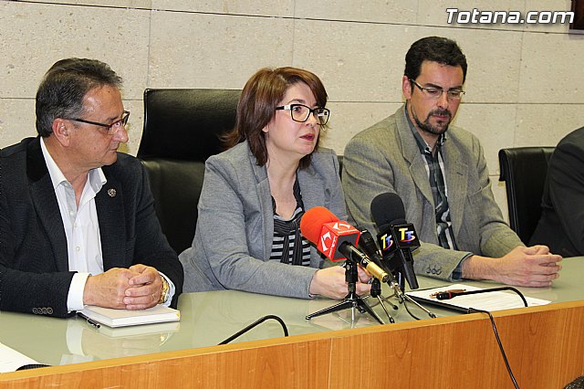 El Ayuntamiento suscribe el convenio anual de colaboracin con el Ilustre Cabildo Superior de Procesiones - 12