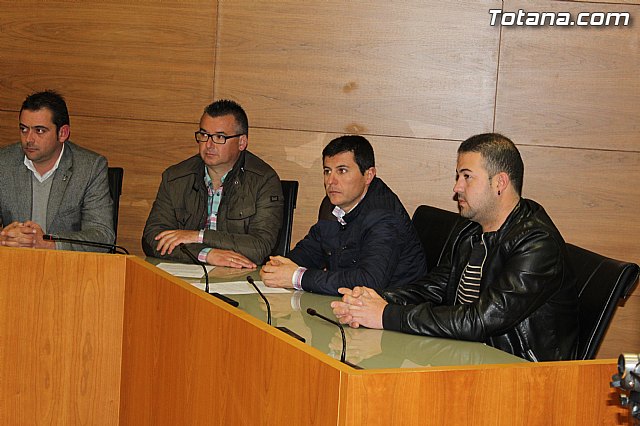 El Ayuntamiento suscribe el convenio anual de colaboracin con el Ilustre Cabildo Superior de Procesiones - 15