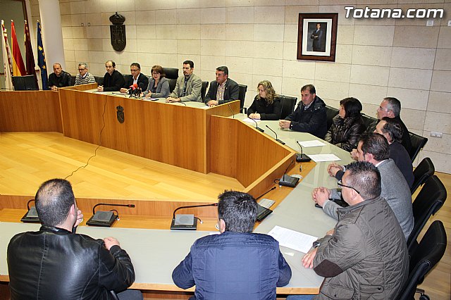 El Ayuntamiento suscribe el convenio anual de colaboracin con el Ilustre Cabildo Superior de Procesiones - 16