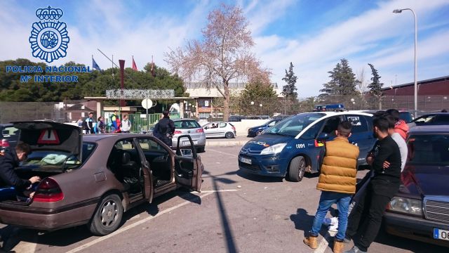 Un menor de 14 años detenido por amenazar gravemente a varios profesores - 1, Foto 1