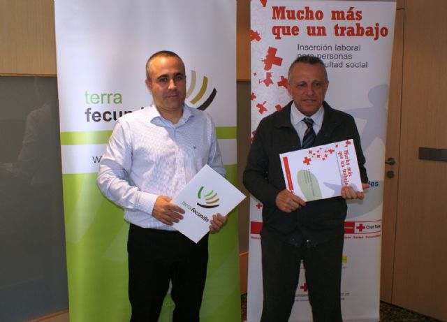 Celedonio Perea, director de Terra Fecundis, y Aurelio Luna, presidente de Cruz Roja., Foto 1