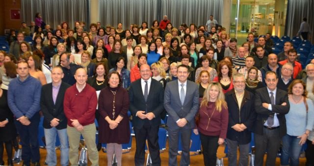 La Comunidad acredita la competencia profesional de 89 personas para atención sociosanitaria a personas en su domicilio - 1, Foto 1