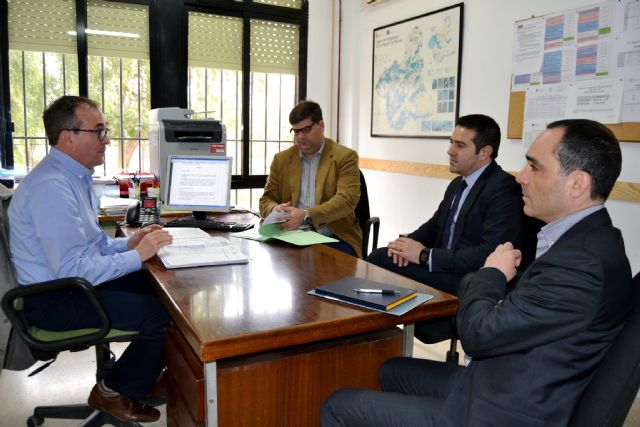 Educación prepara a los alumnos de Formación Profesional del instituto Rey Carlos III para trabajar en el sector servicios - 1, Foto 1