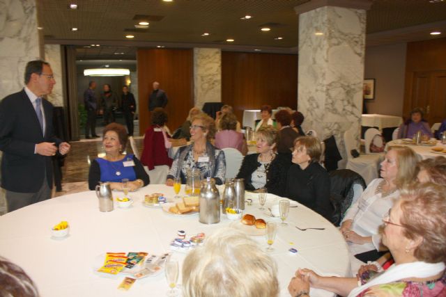 Las 28 candidatas a Reina de los Mayores comparten un desayuno con el Alcalde antes de viajar a Archena para disfrutar de una jornada de convivencia - 2, Foto 2