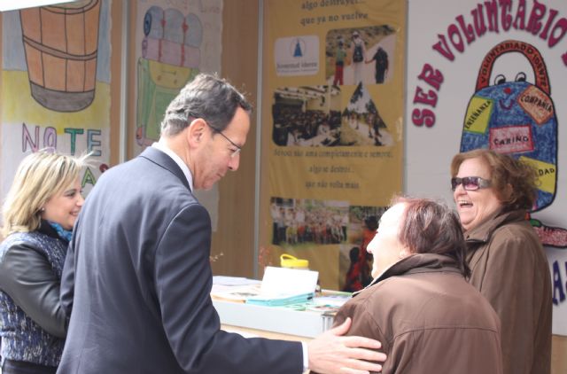 Cámara destaca el trabajo de los voluntarios en una sociedad solidaria como la murciana - 5, Foto 5