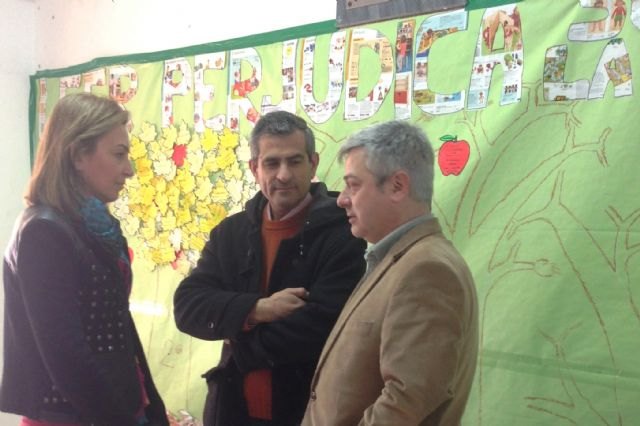 Educación colabora en el proceso de implantación del proyecto bilingüe en el colegio San Juan Bautista de Campos del Río - 1, Foto 1