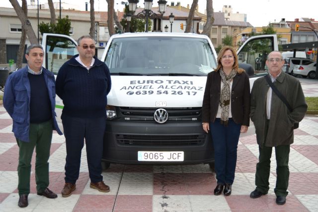 San Pedro del Pinatar cuenta con un taxi adaptado para el transporte de personas con minusvalía - 1, Foto 1