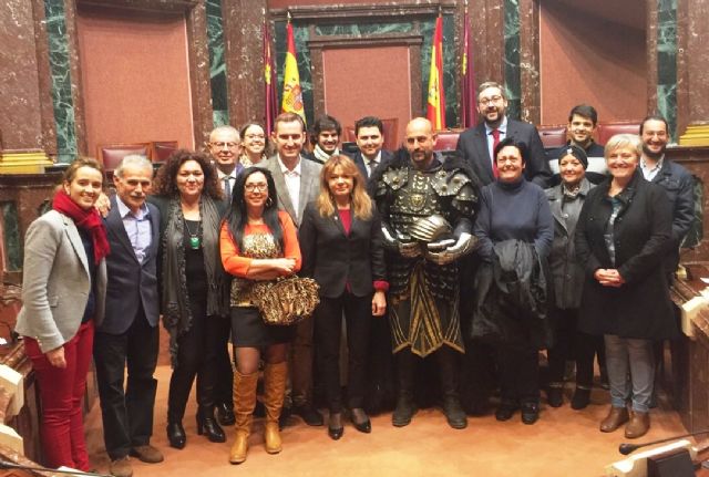 La Asamblea Regional aprueba por unanimidad la moción de apoyo para que las fiestas de Incursiones Berberiscas obtengan la Declaración de Interés Turístico Regional - 1, Foto 1