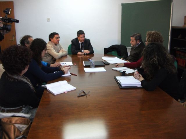 Educación analiza las necesidades de los colegios de cara al curso escolar 2015-2016 - 1, Foto 1