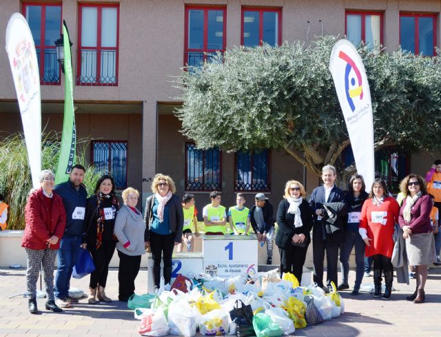 El CES Vega Media de Alguazas recaudó alimentos para Cáritas con su I Carrera Solidaria - 1, Foto 1