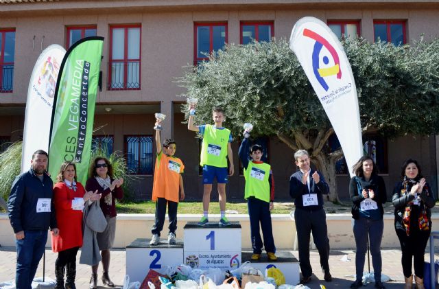 El CES Vega Media de Alguazas recaudó alimentos para Cáritas con su I Carrera Solidaria - 2, Foto 2
