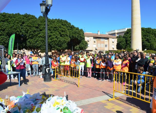 El CES Vega Media de Alguazas recaudó alimentos para Cáritas con su I Carrera Solidaria - 3, Foto 3