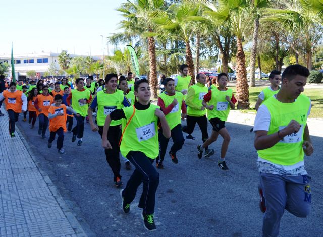 El CES Vega Media de Alguazas recaudó alimentos para Cáritas con su I Carrera Solidaria - 5, Foto 5