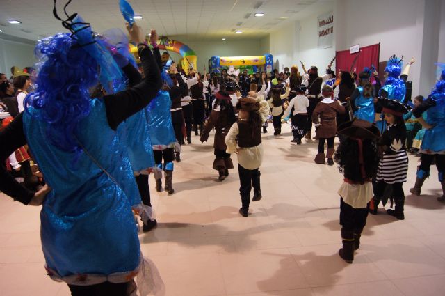 El Paretón Cantareros estrena su Sala Polivalente con la fiesta de Carnaval del Colegio Guadalentín, Foto 4